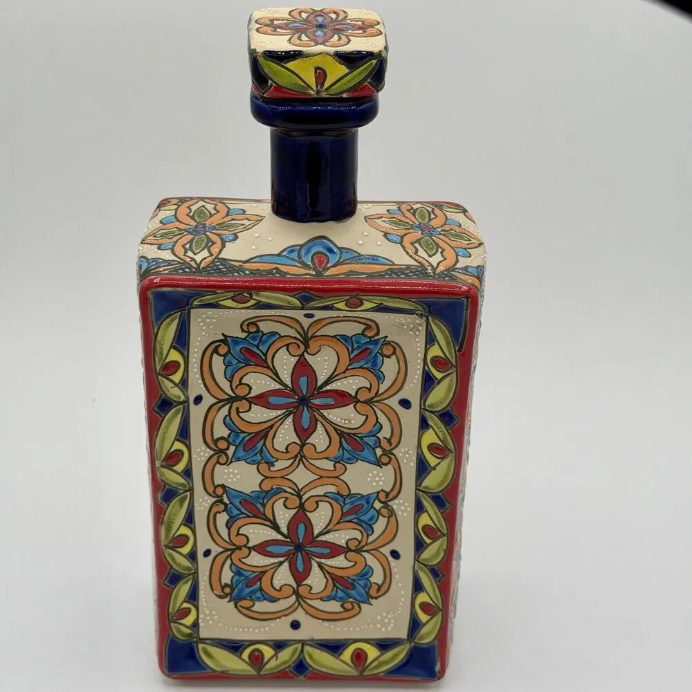 Dos Artes Reserva Especial Anejo Tequila Ceramic Collectors Empty Bottle 1L